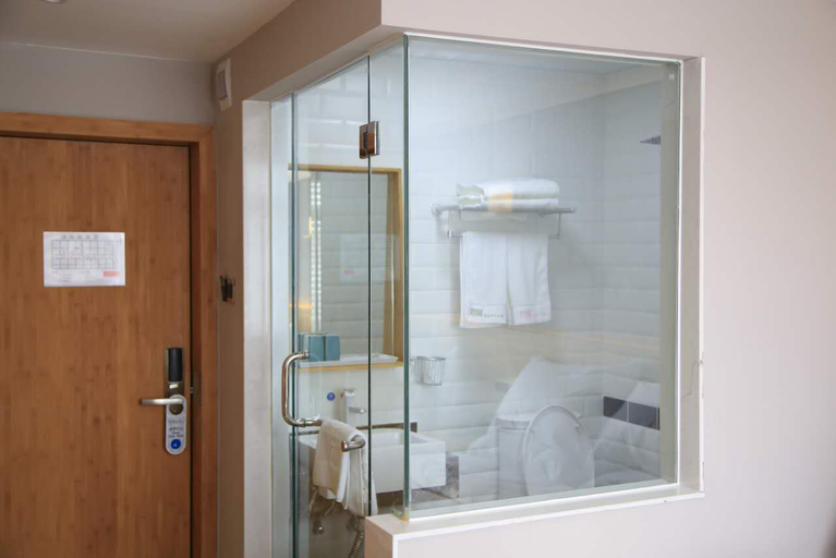 Bathroom, Rongshu Boutique Hotel, Fuyang