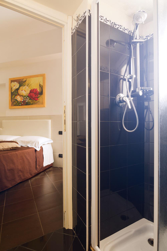 Others 4, Residenza Cernaia, Rome