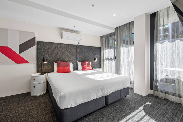 Bedroom 3, MainStay Suites Abbotsford, Melbourne