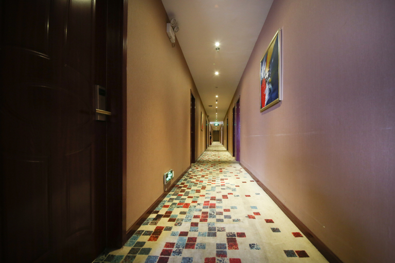 Others 3, Shibodu Hotel (railway station five junction subway station shop), Xi'an