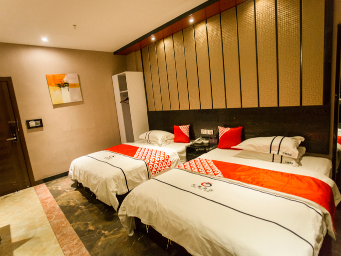 Bedroom 2, Chongyang Longteng Hotel, Xianning