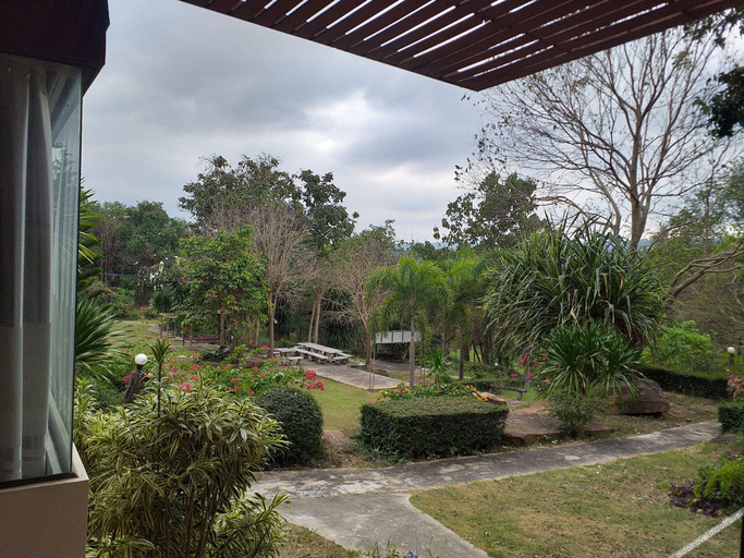 Others 4, Raisubsomboon Resort, Sikhiu