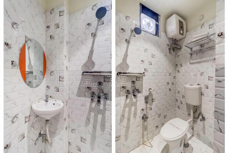 Bathroom, The Ganga Residency, Patna