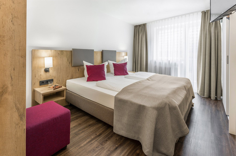 Bedroom 2, Hotel & Restaurant Lamm, Neckar-Odenwald-Kreis