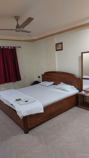 Bedroom 4, LUXURY INN, Pashchimi Singhbhum