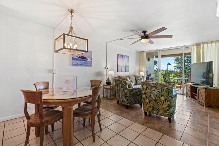 Interior 2, Menehune Shores, #524 2 Bedroom Condo, Maui