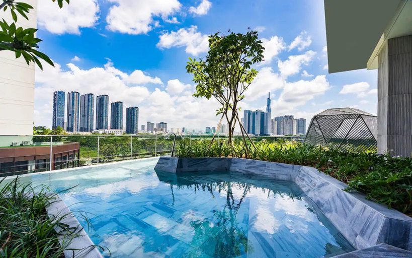 Sport & Beauty 5, The Crest Residence Luxury by Metropole, District 2