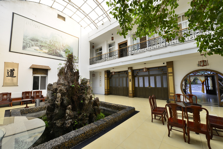 Others 5, Longshan Hotel, Shiyan