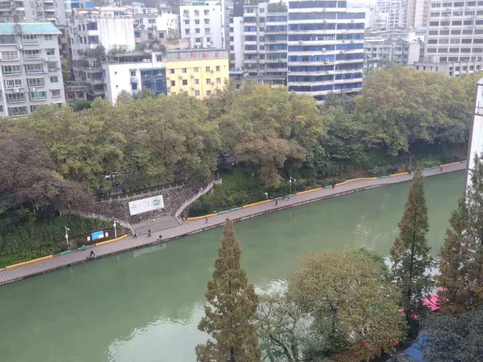 Others 4, Navia, Zunyi