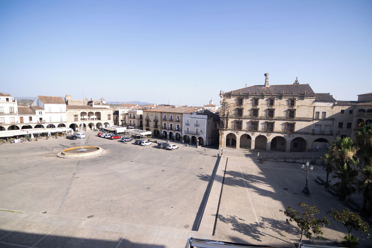 Exterior & Views 2, Alojamientos Plaza Mayor, Cáceres