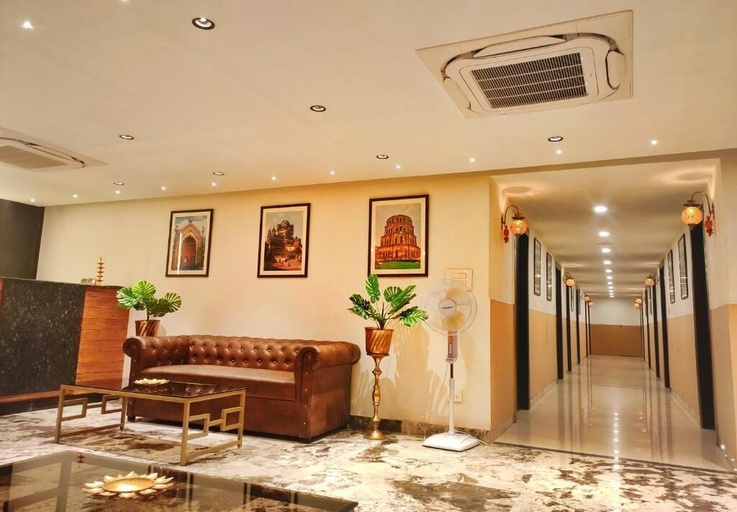 Public Area 3, RNB Select Hotel Walk in Lucknow, Lucknow