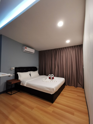 Bedroom 2, The Nest Hostel Semporna, Semporna