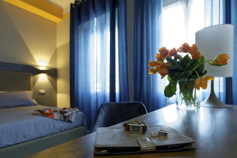 Bedroom 4, Green Ribbon, Milano