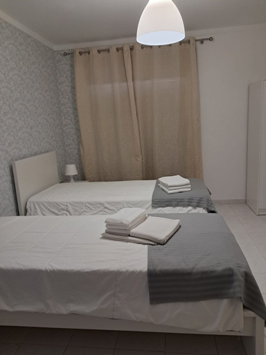 Room 5, T2 Vista MAR in Quarteira, Faro