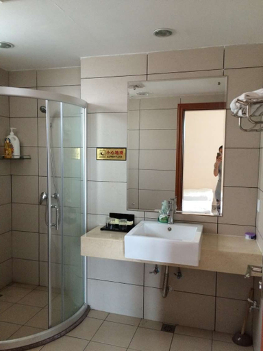 Bathroom 3, Jiangmen Ancient Douquan Forest hot Spring villa, Jiangmen