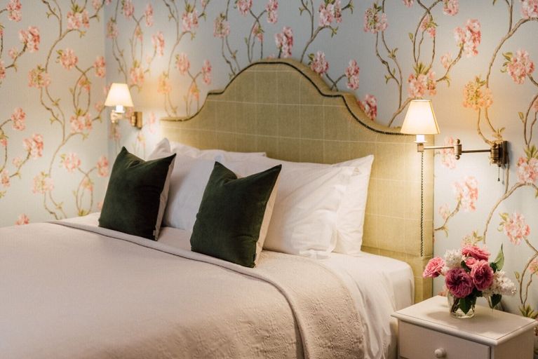 Bedroom 2, The Milbank Arms, Durham
