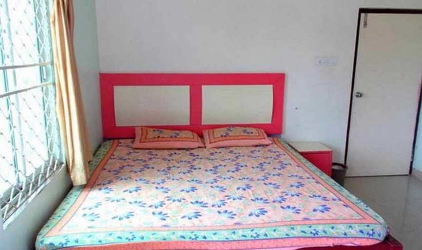 Bedroom 2, Goroomgo Hotel Srikhetra Swargadwar - Walking Distance To Golden Beach, Puri