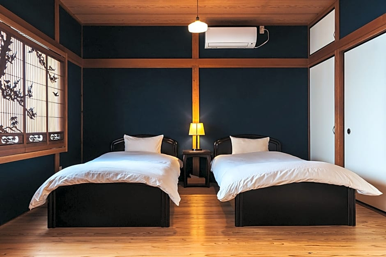 Bedroom 2, Suikomareso, Hita