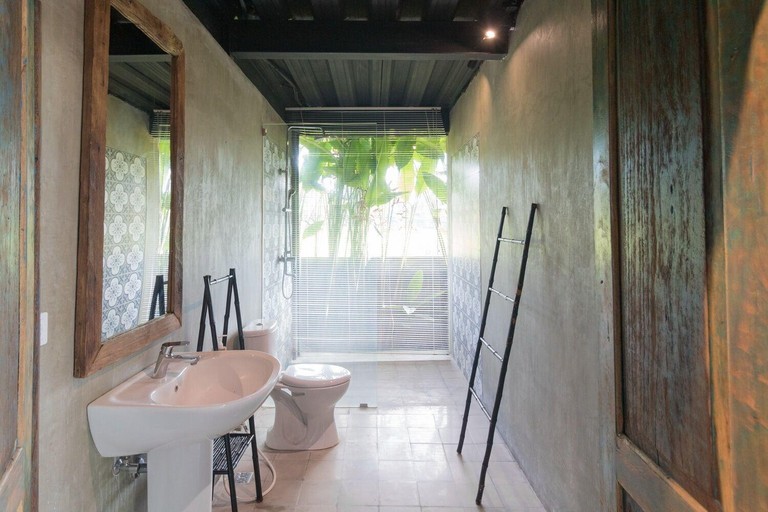 Bathroom 4, BB Garden Resort, Badung
