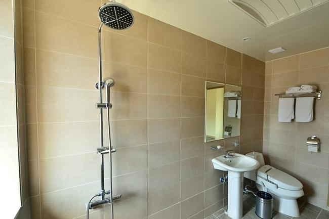 Bathroom, Wolmido Harbor View Hotel, Jung