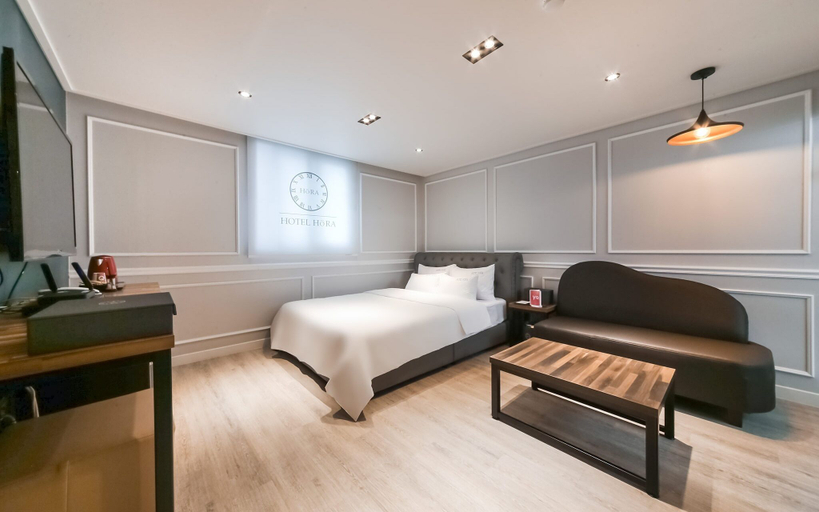 Bedroom 4, Tongyeong Hotel Hora, Tongyeong