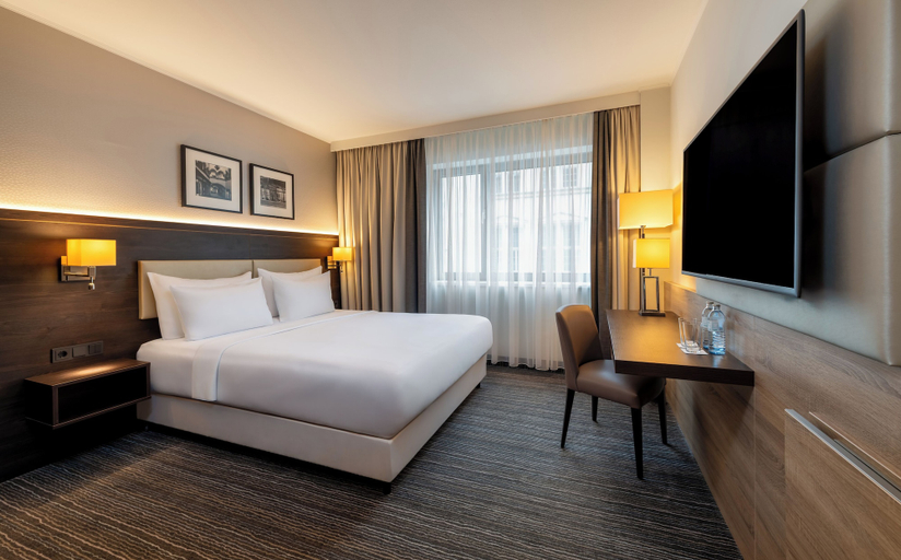 Bedroom 4, Radisson Blu Hotel & Conference Centre, Salzburg, Salzburg