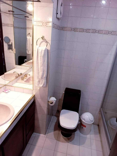 Bathroom 4, H. Glorieta, Oropeza