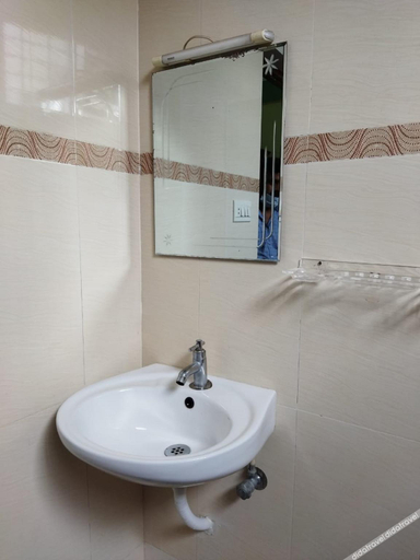 Bathroom 2, Sree Mookambika Beach Resort, Thiruvananthapuram