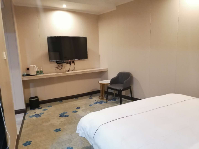 Bedroom 2, Fenglin Hotel, Yangjiang