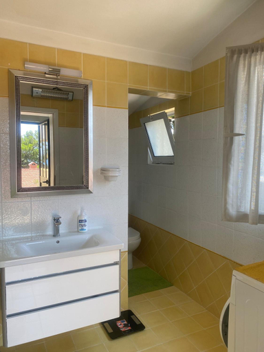 Bathroom 5, Marina Breeze Family Villa