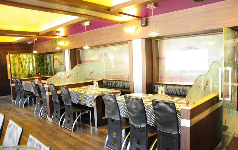Food & Drinks 5, Hotel Venus, The Nilgiris