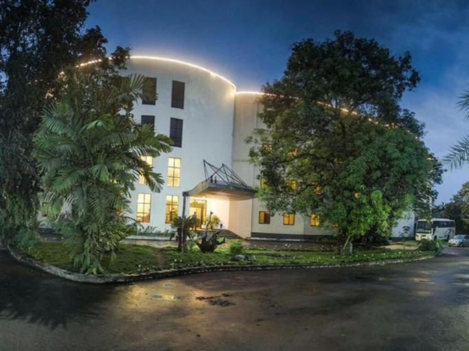 Exterior, Siddhartha Hotel Narayangarh, Narayani