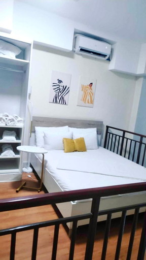Bedroom, Best Value Stylish Loft Steps from Greenbelt Mall, Makati City