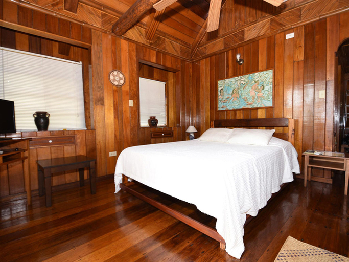 Bedroom 2, Palau Carolines Resort