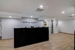 Reception 5, Super Townhouse Lakdikapul, Hyderabad