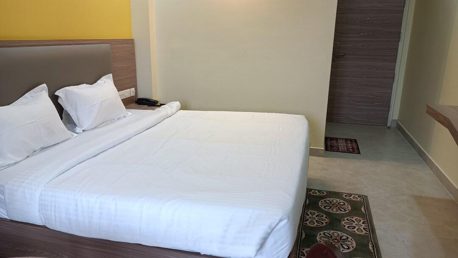 Others 2, Royal Beach Inn Puri, Puri
