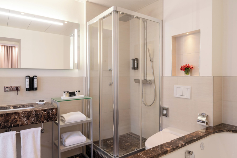 Bathroom 4, St Gotthard Hotel, Zürich