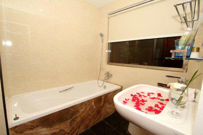Bathroom 4, Gemsy Hotel, Yangon