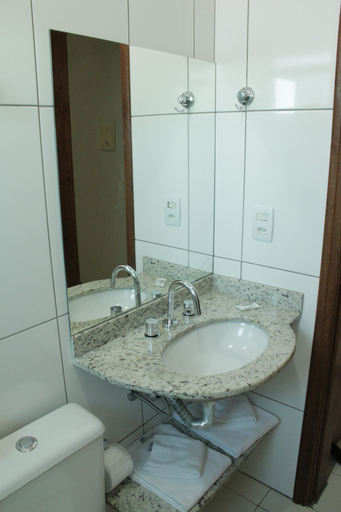 Bathroom 4, Hotel Alji, Indaiatuba