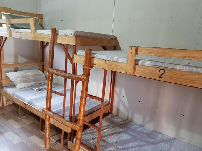 Bedroom 4, Babu Backpackers inn, Moalboal