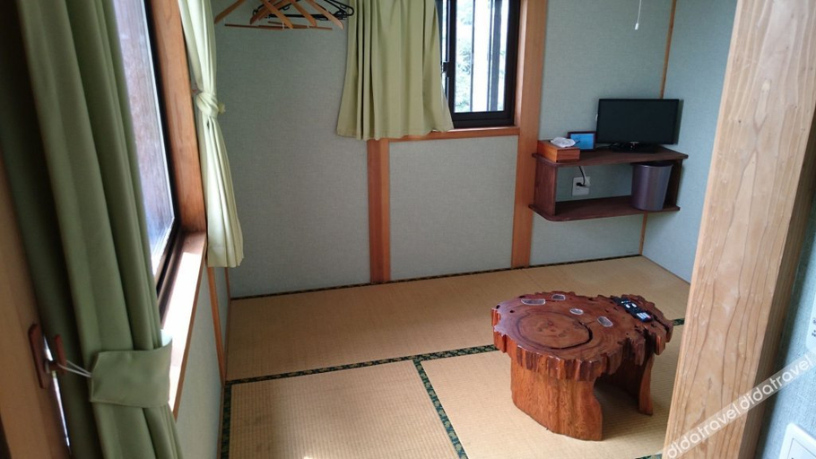 Bathroom 3, Minshuku Yakushima, Yakushima