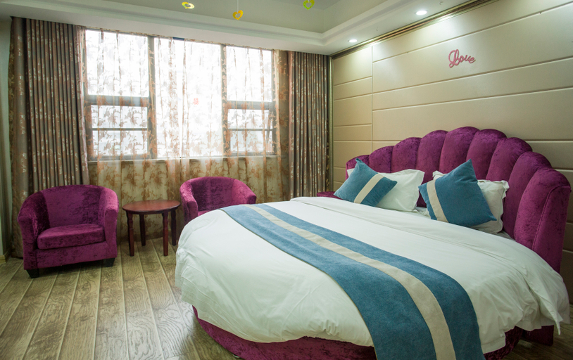 Bedroom 2, New Joy Hotel, Xianning