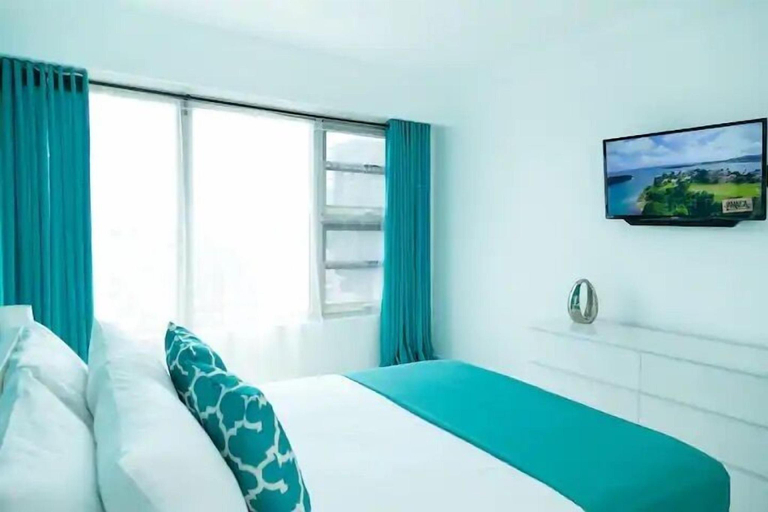 Bedroom, Apartment with roof top pool