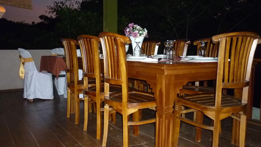 Food & Drinks 4, Deer Point Hotel Kandy, Kundasale