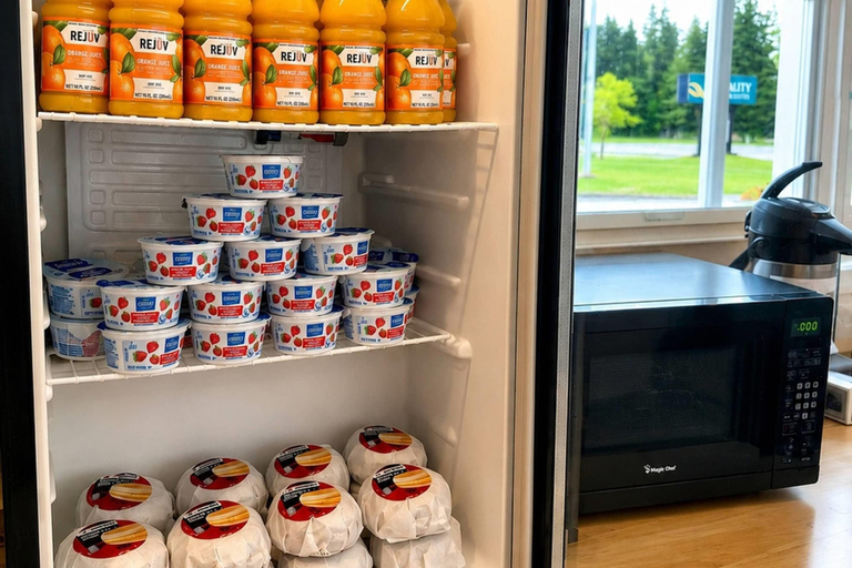 Food & Drinks 5, Quality Inn & Suites Mackinaw City Beachfront, Cheboygan