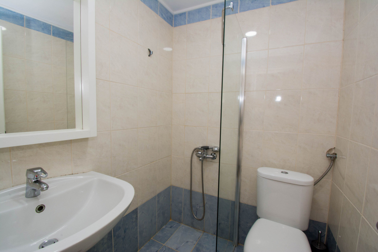 Bathroom 3, Golden Grain Suites on the Beach, Crete