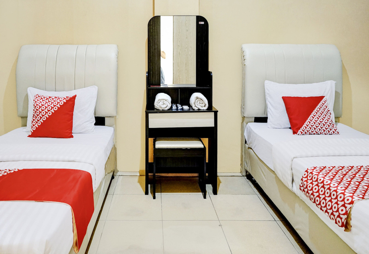 Bedroom 3, Hotel O Mantari Guesthouse, Bukittinggi