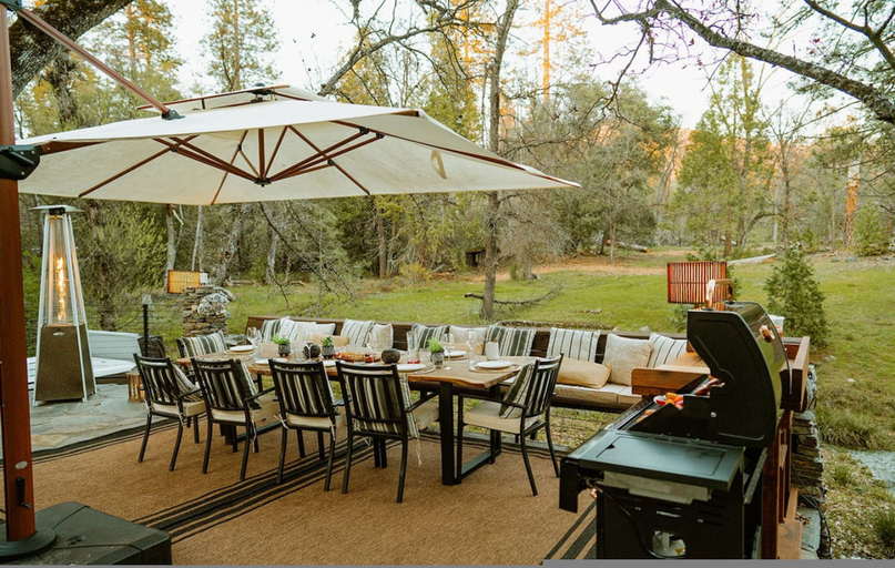 3, Stone House I Thoughtful Nature Stay Near Yosemite, Mariposa