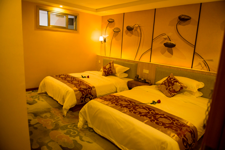Bedroom, Yinghe Hotel, Bijie
