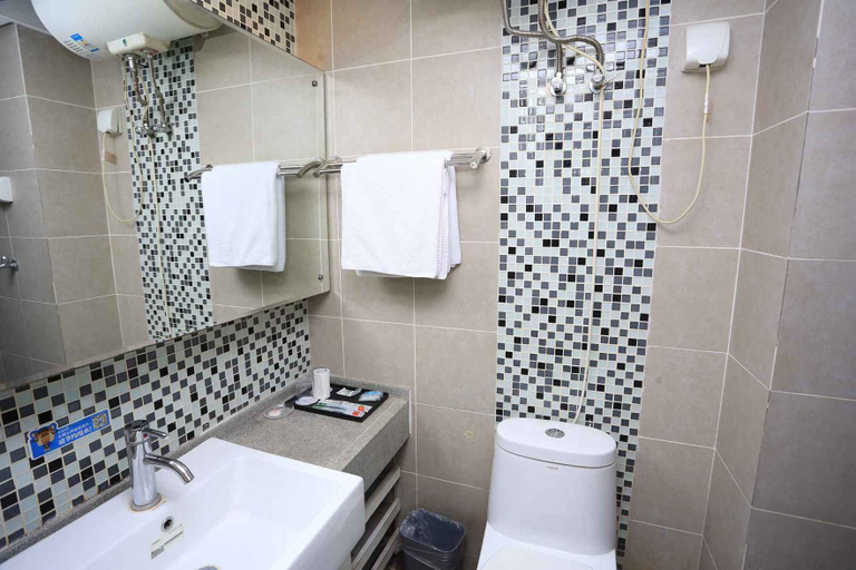 Bathroom 3, Fanke Hotel (Chongqing Shapingba Sanxia Square), Chongqing